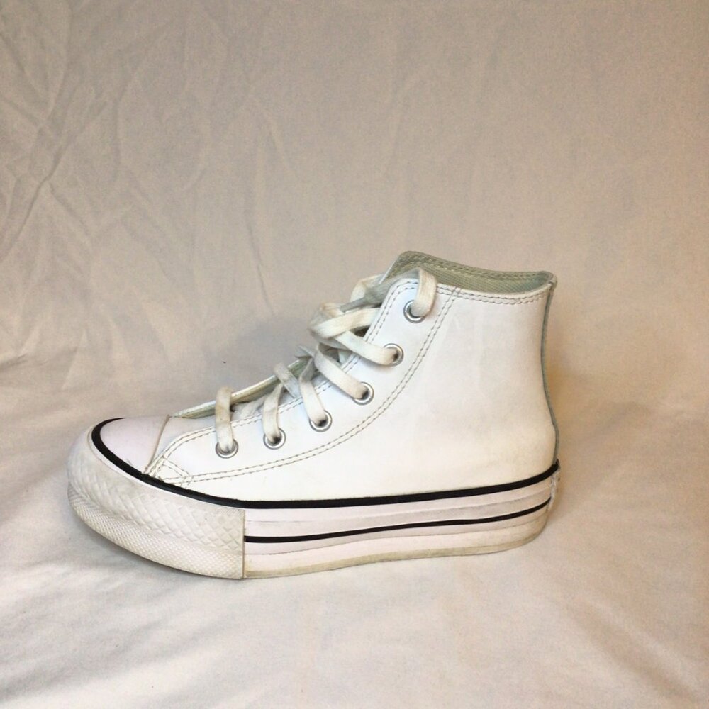 🤍 Converse Chuck Taylor All Star White Leather High-Top Sneakers | Youth 13.5 - Picture 8 of 10